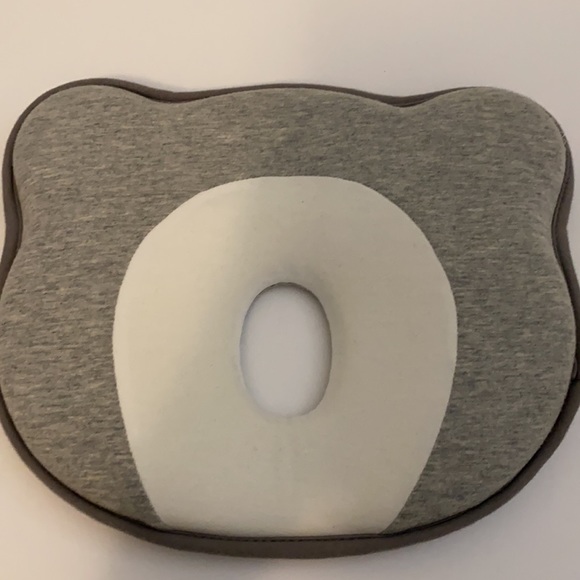Newborn baby head shaping pillow- Used - Picture 5 of 5